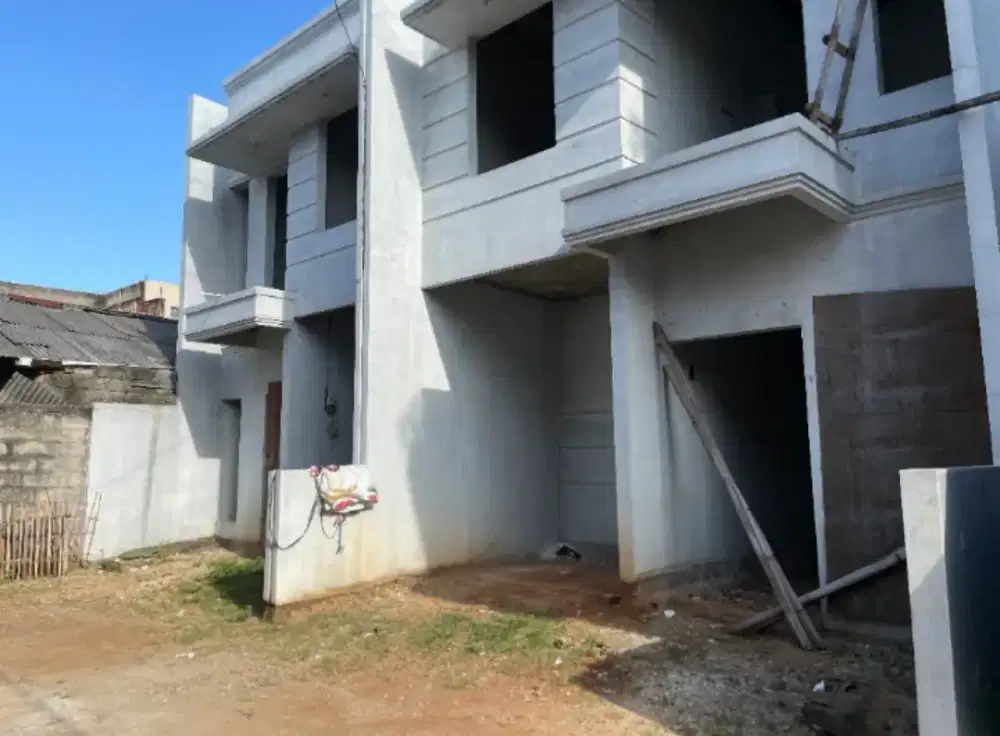 FOR SALE - RUMAH 2 LANTAI STRATEGIS DI JL. H BUANG JAKARTA TIMUR
