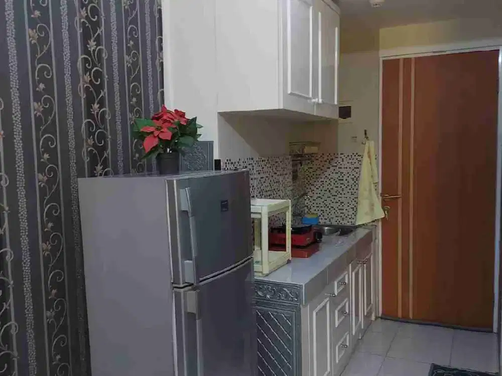 Disewakan Apartemen Puncak Dharmahusada Studio Tinggal Bawa Koper