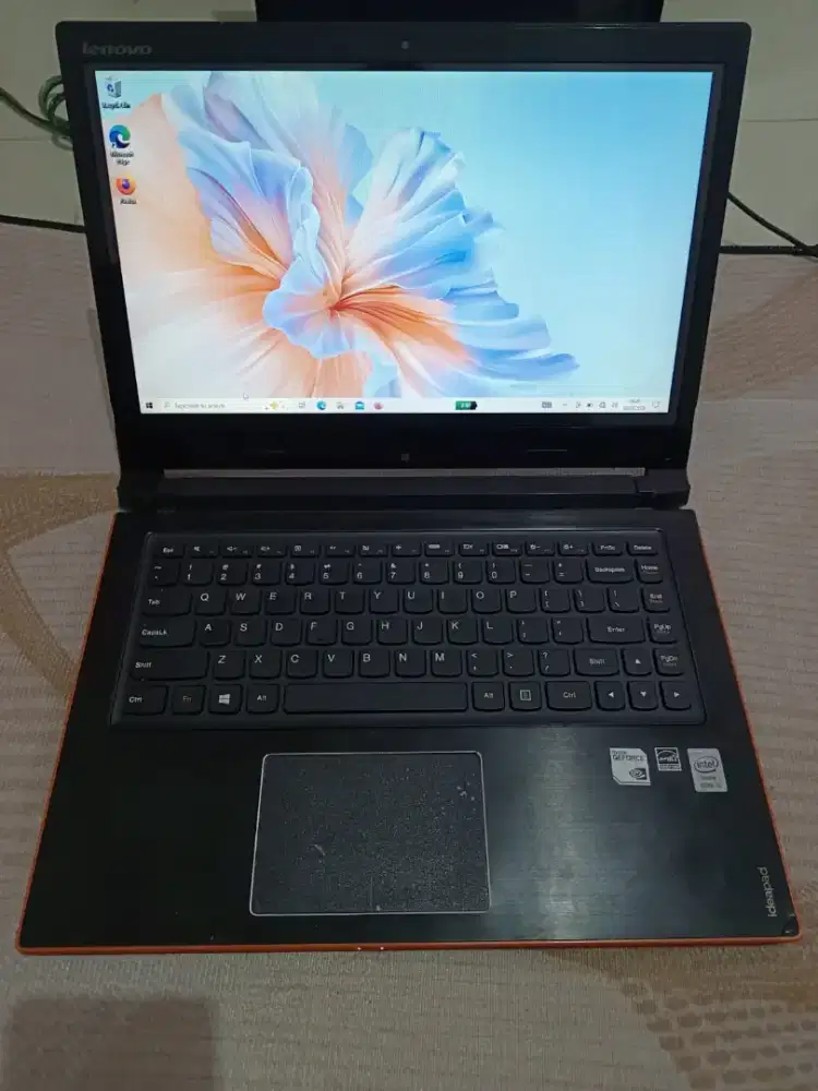 *Lenovo Ideapad Flex 14*