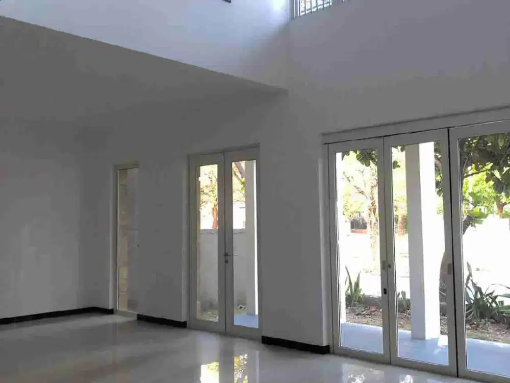 Dijual rumah 2 lantai Citraland Cluster Diamond Hill Sambikerep surabaya