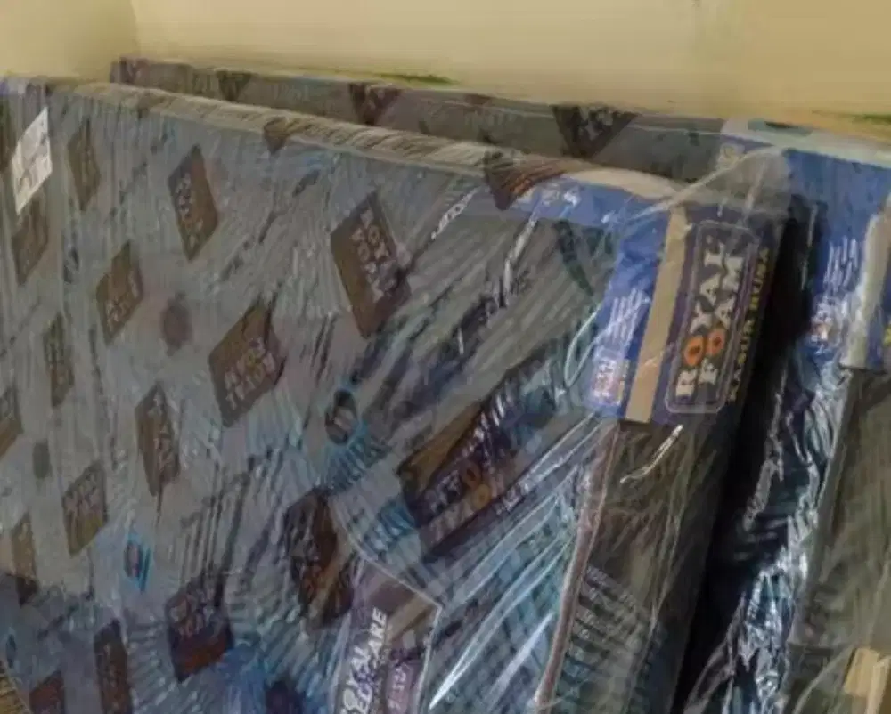 Kasir beli baru pemakean baru 8 bulan