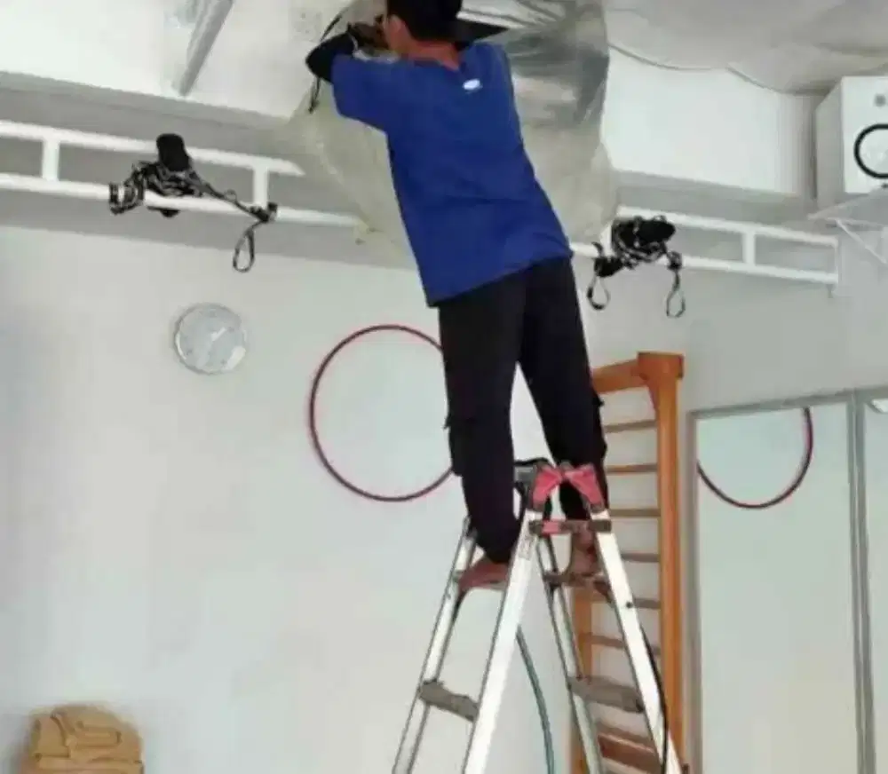 Service ac tidak dingin, bongkar pasang ac cuci ac, tambah/isi freon