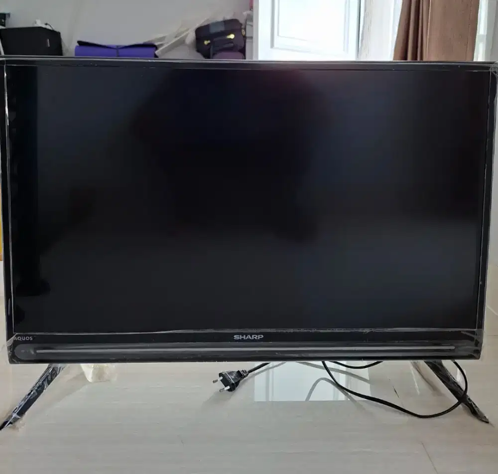 TELEVISI ANALOG MULUS MEREK SHARP PERSIAPAN PIALA DUNIA