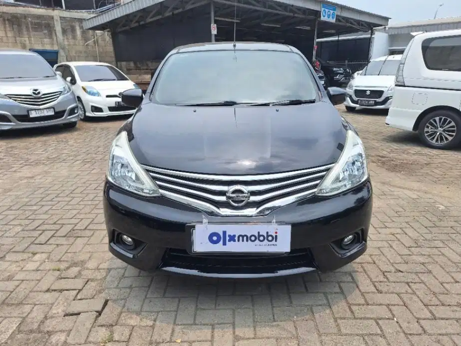 LOW DP Nissan Grand livina 1.5 SV Bensin-MT 2017 UAI