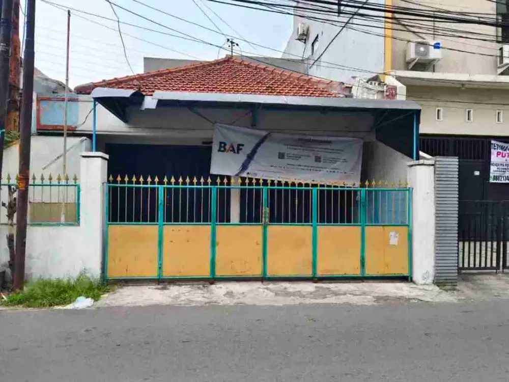 Rumah Usaha Raya Kalijudan Selangkah ke Sekolah Univ. Widia Mandala. Surabaya.