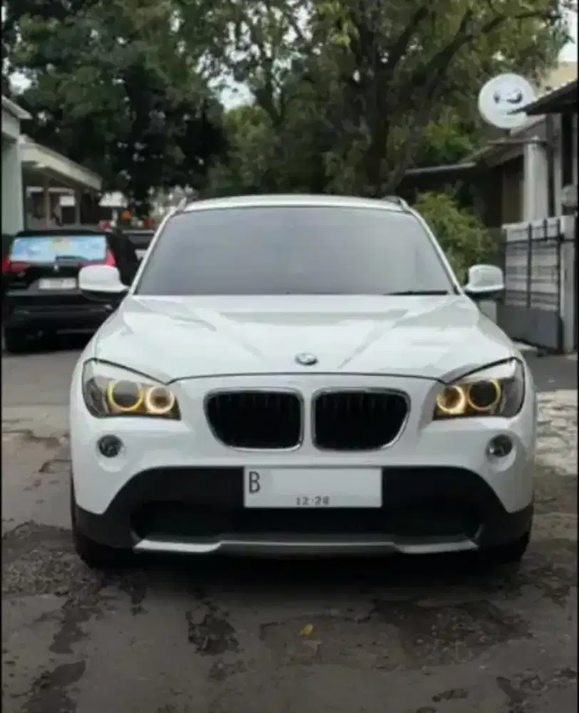 dijual BMW X1 2.0 SDrive 2012