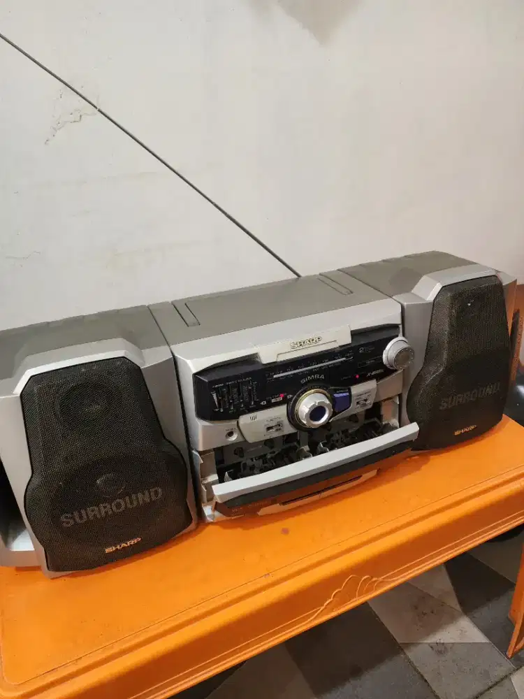 Radio Tape Compo merk SHARP