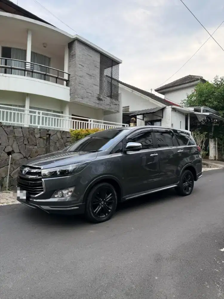 Venturer Diesel AT 2017 Istimewa