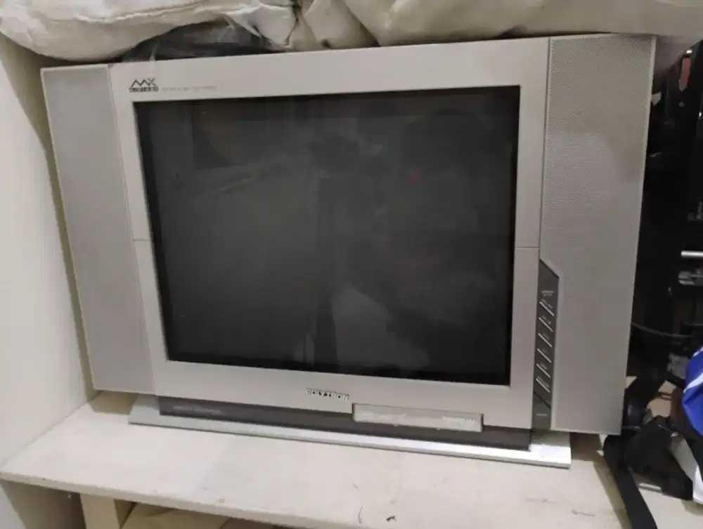 Tv Tabung Polytron 21inch MX Minimax Ada dvdnya