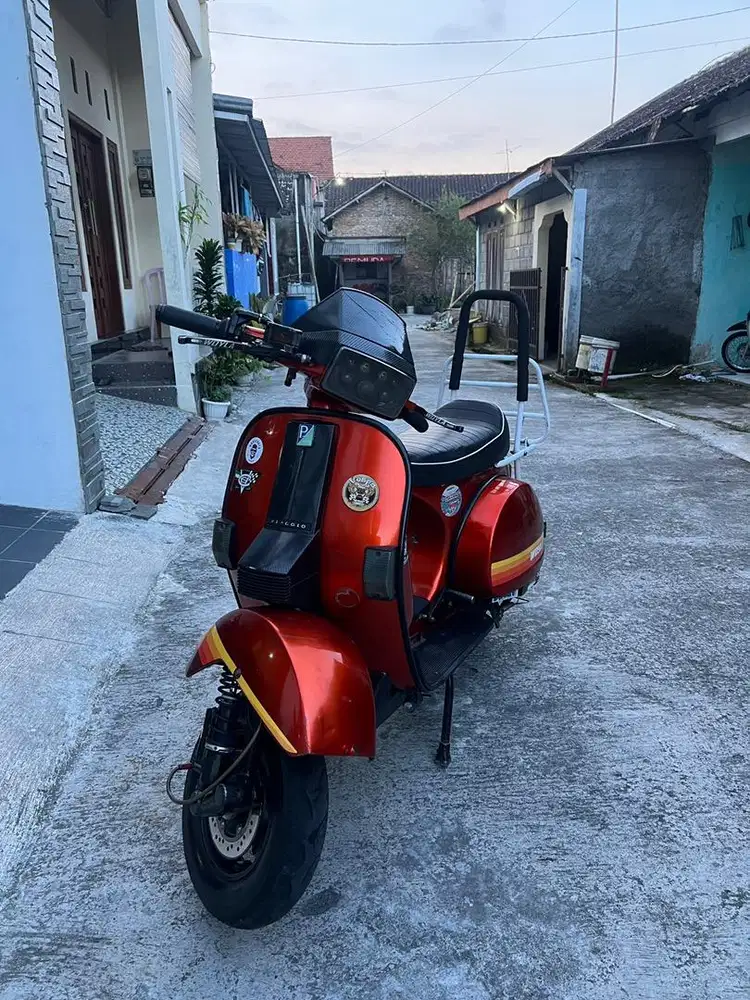 Vespa Excel 150 Tahun 1995