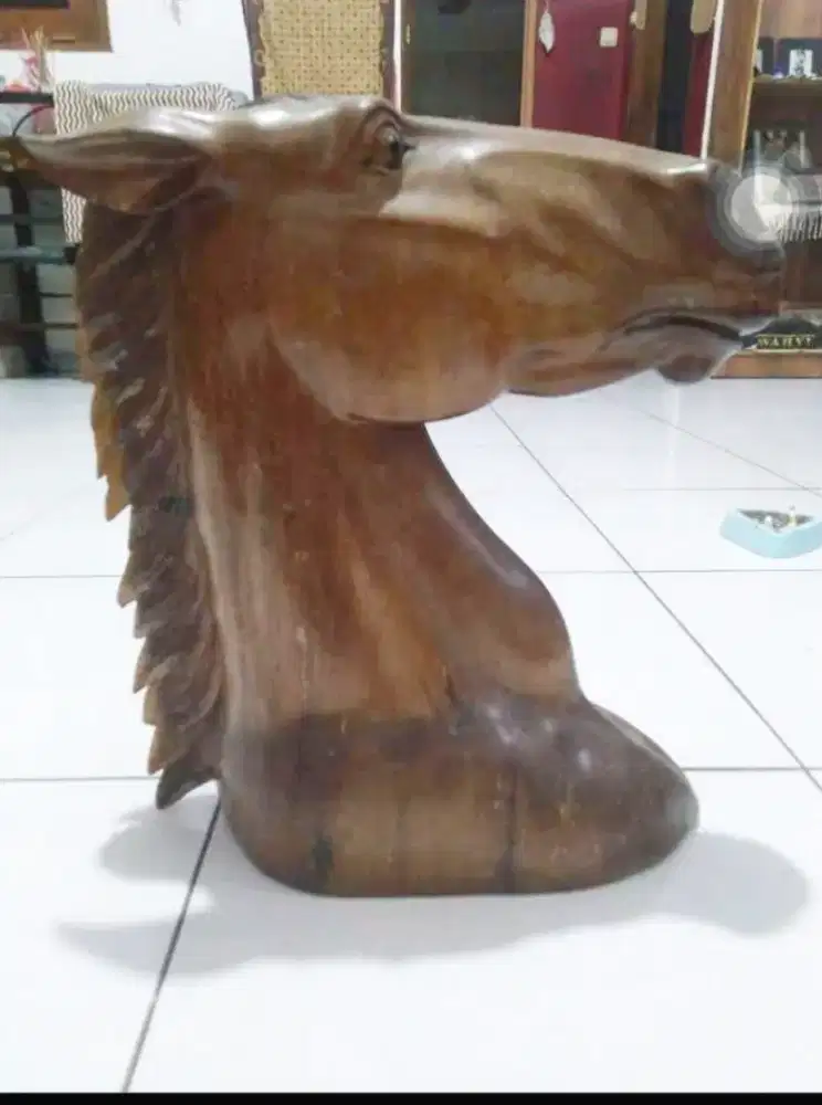 Patung kepala kuda