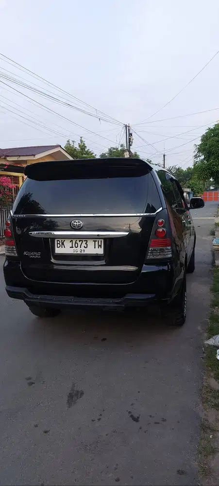 DIJUAL MOBIL SIAP PAKAI TOYOTA KIJANG INNOVA 2.0 E MANUAL BENSIN