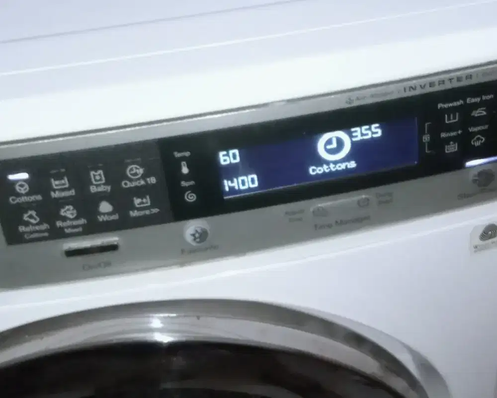 Mesin cuci frontloading electrolux 10kg vapour inverter,normal,likenew