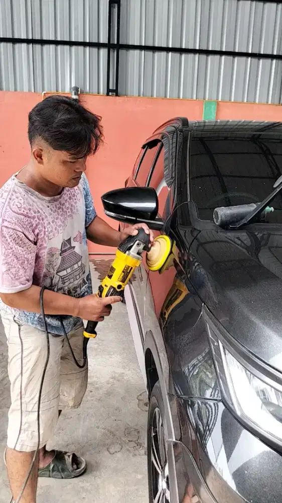 Salon mobil panggilan