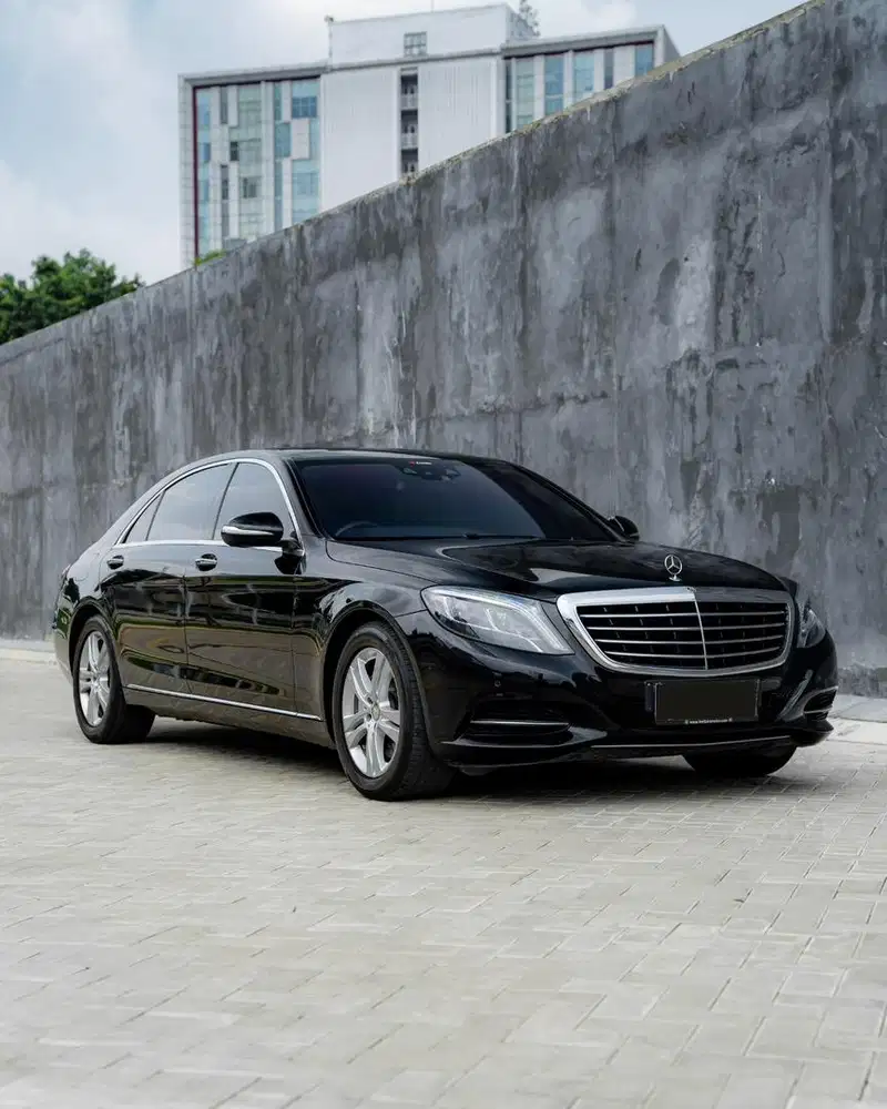 Mercedes Benz S400L 2017 Low KM