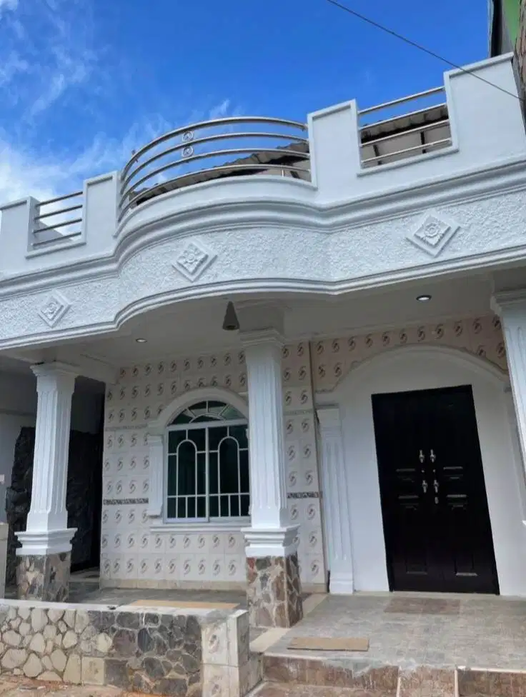 Dijual Murah Rumah 2 Lantai Meditrania Full Renovasi Batam Centre