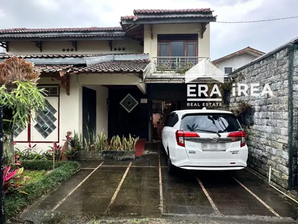 VILLA DIJUAL DI KARANGANYAR DEKAT DENGAN GROJOGAN SEWU DAN PASAR TAWANGMANGU