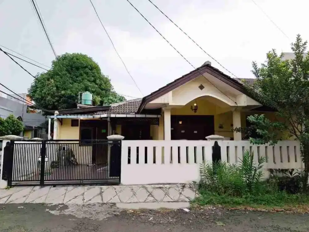 Dijual Rumah dalam Cluster Bumi Mutiara Bojong Kulur Kab. Bogor. Posisi Hoek. Bebas Banjir.