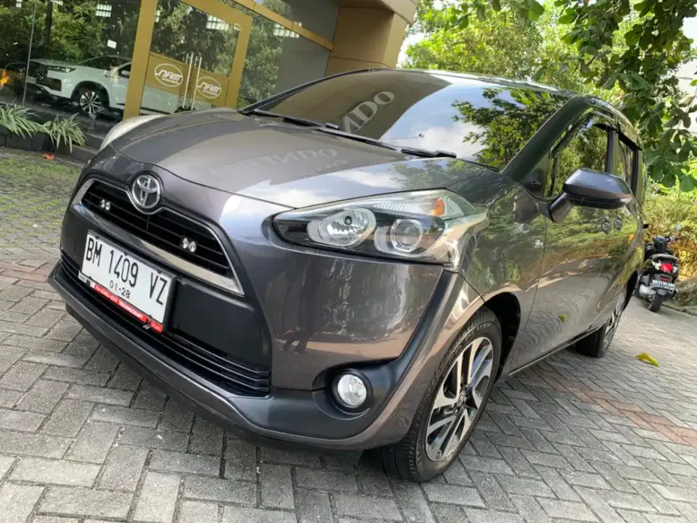 Sienta 1.5 V Matic 2017