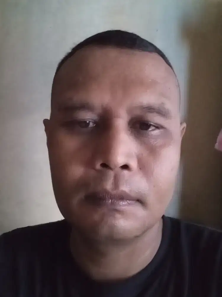 sedang mencari pekerjaan