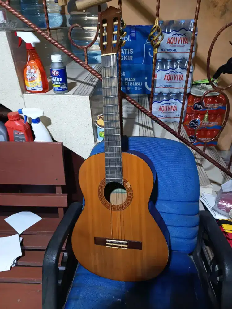 Guitar akustik Yamaha c 330