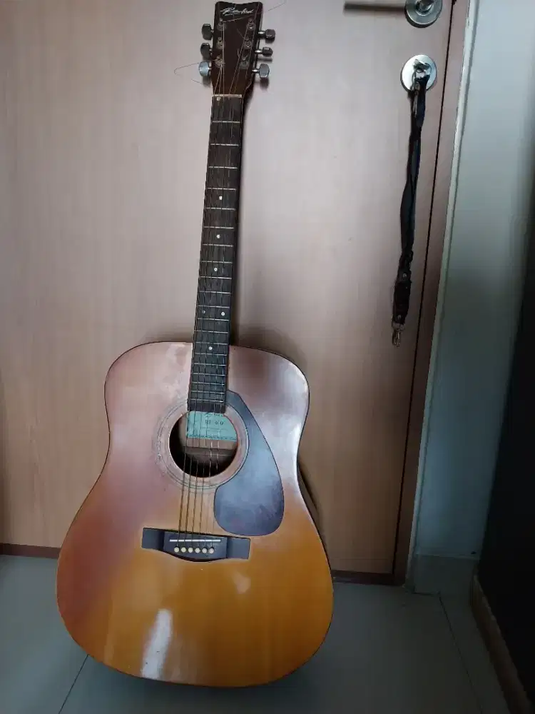 Gitar string se adanya