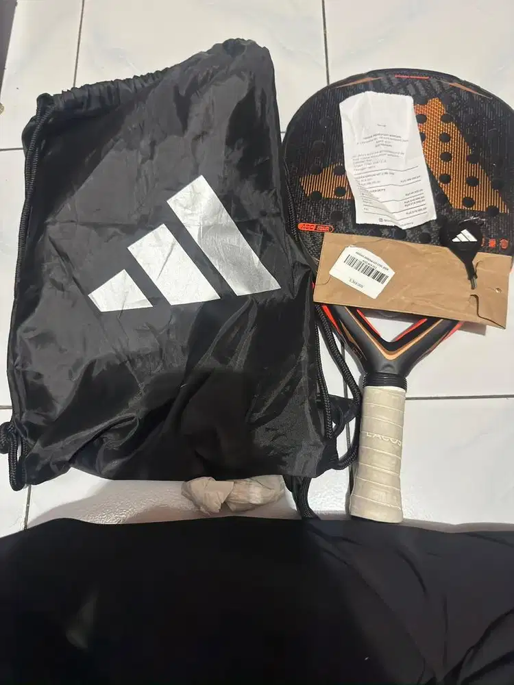Adidas arrow hit ctrl