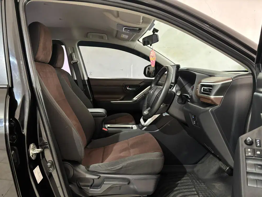 Toyota Kijang Innova 2023 Diesel