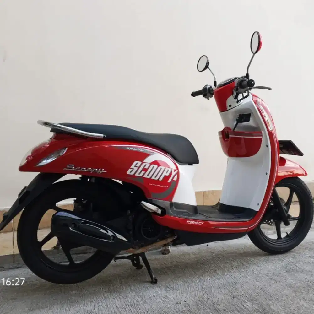 HONDA SCOOPY SPORTY TAHUN 2015 CASH ONLY