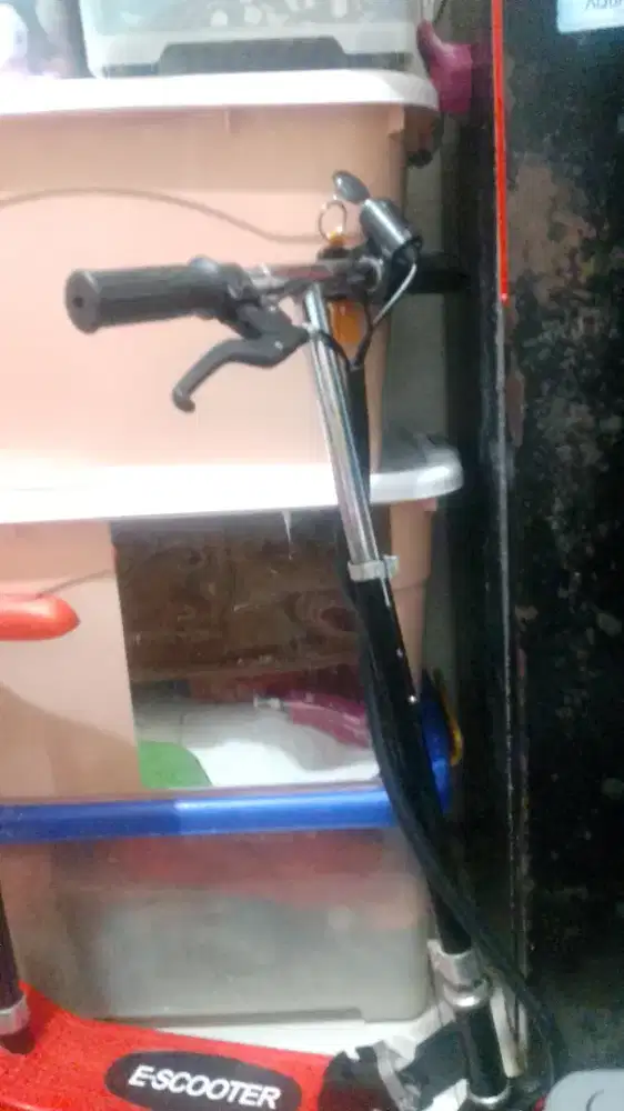 Sekuter Listrik anak