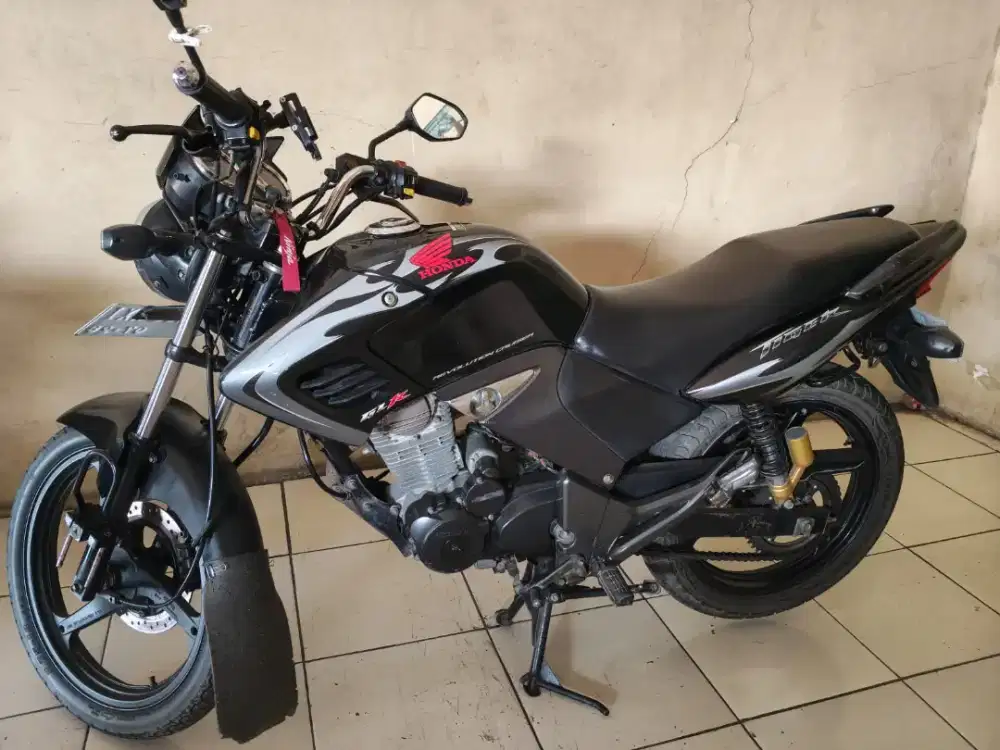 Honda tiger revo km 15rb