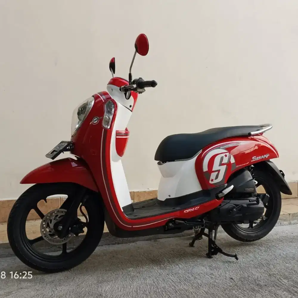 HONDA SCOOPY SPORTY TAHUN 2015 CASH ONLY