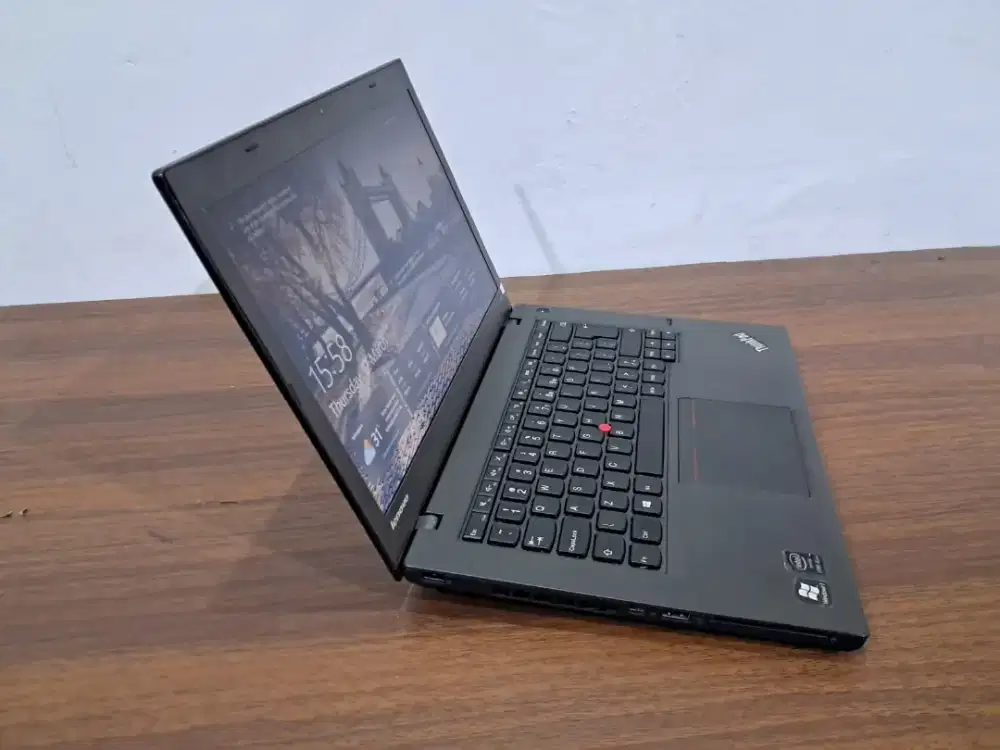 Lenovo ThinkPad T440 Core i5 RAM 8GB SSD 256GB Laptop Kantor Murah