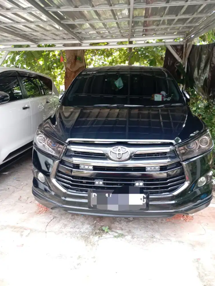 Di jual Toyota Innova reborn tipe V matic Bensin 2017