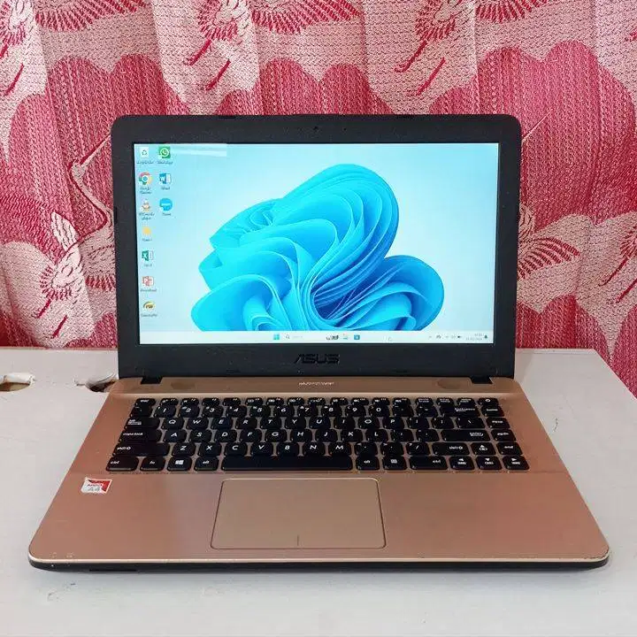 Laptop Asus X441B AMD A4-9125 RAM 4GB SSD 128GB Windows 10
