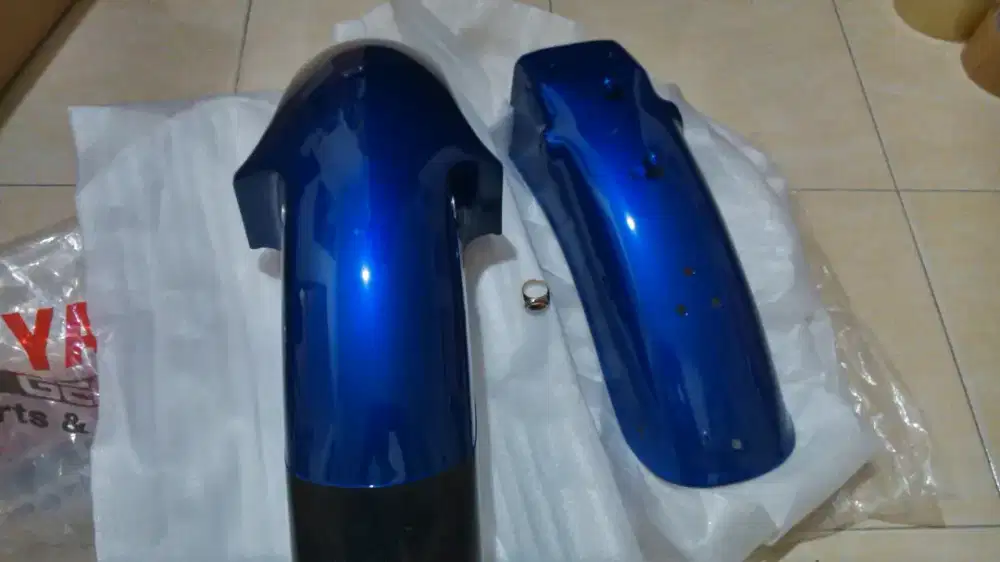 Spakbor depan rx king warna biru original
