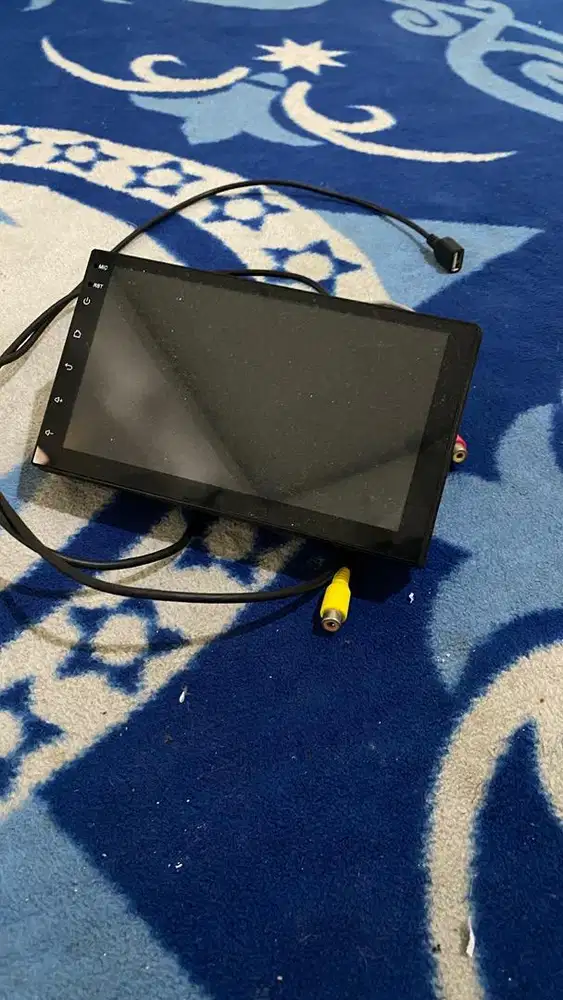 DIJUAL HEAD UNIT TOUCHSCREEN LENGKAP DENGAN KABEL RCA MINUS NO BOX
