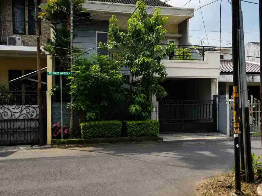 RUMAH DIJUAL TAMAN ARIES DEKAT EXIT TOL KEMBANGAN JAKARTA BARAT