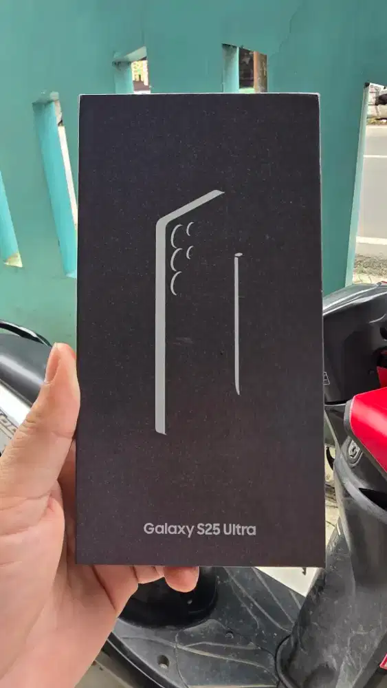 Samsung s25 ultra sein ram 12 / internal 256