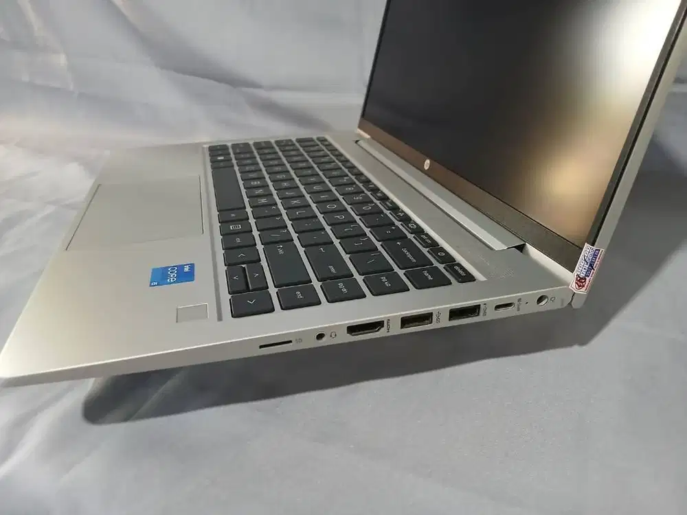 LAPTOP PREMIUM GRADE A INTEL CORE I5 GEN 11 kencang mantap