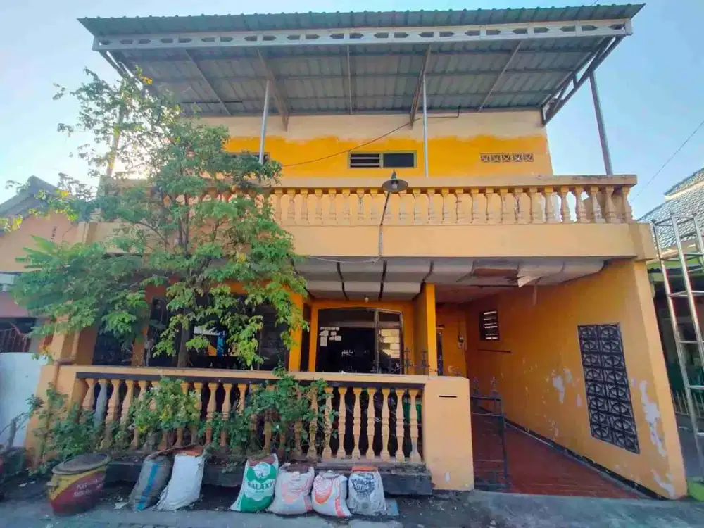 Rumah 2 Lantai dekat Alun-alun Sidoarjo Kota