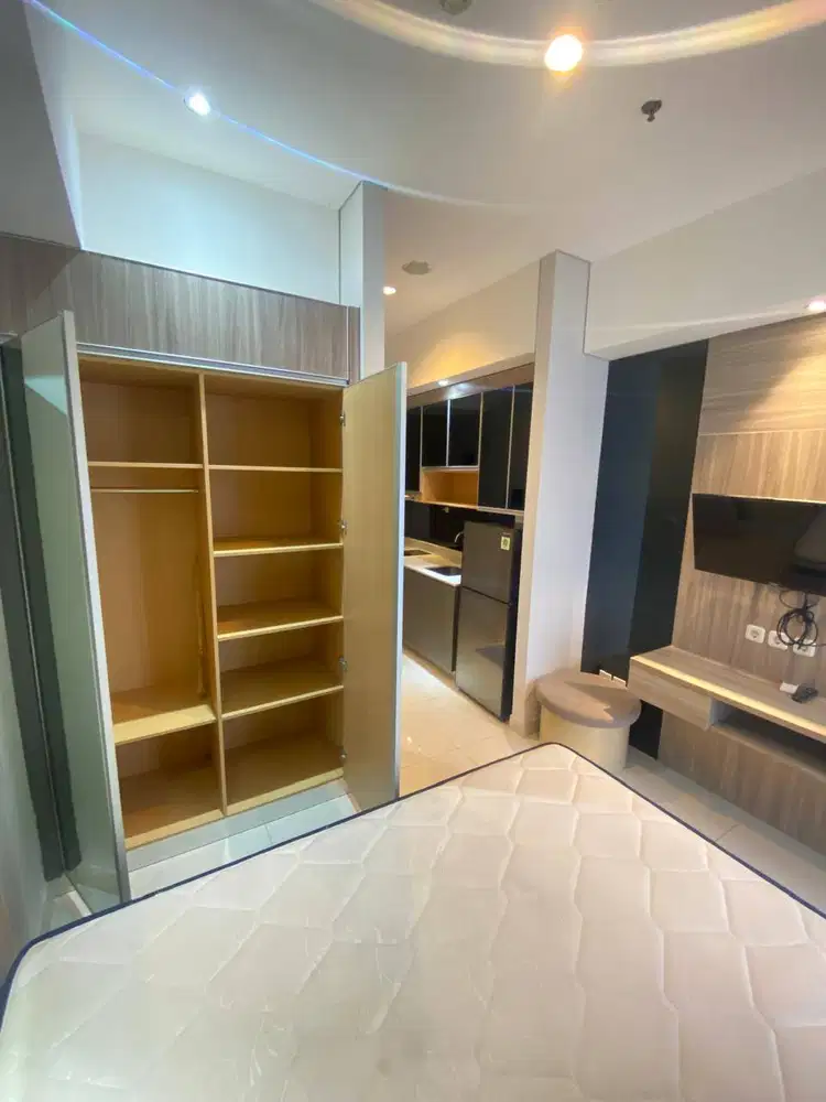 Disewakan Apartemen Taman Anggrek Residences Studio Furnish