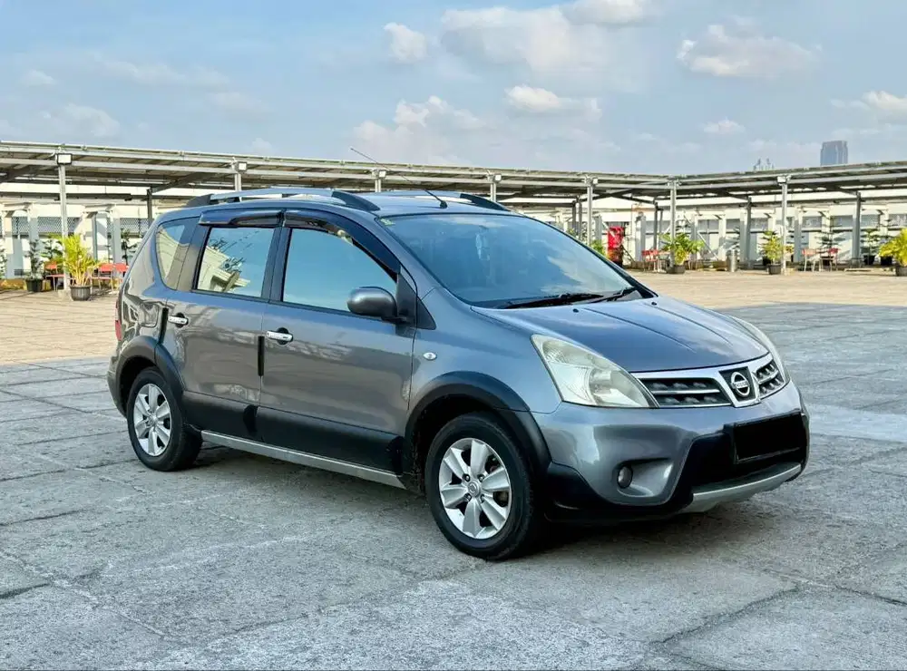 NISSAN LIVINA XGEAR MT 2010