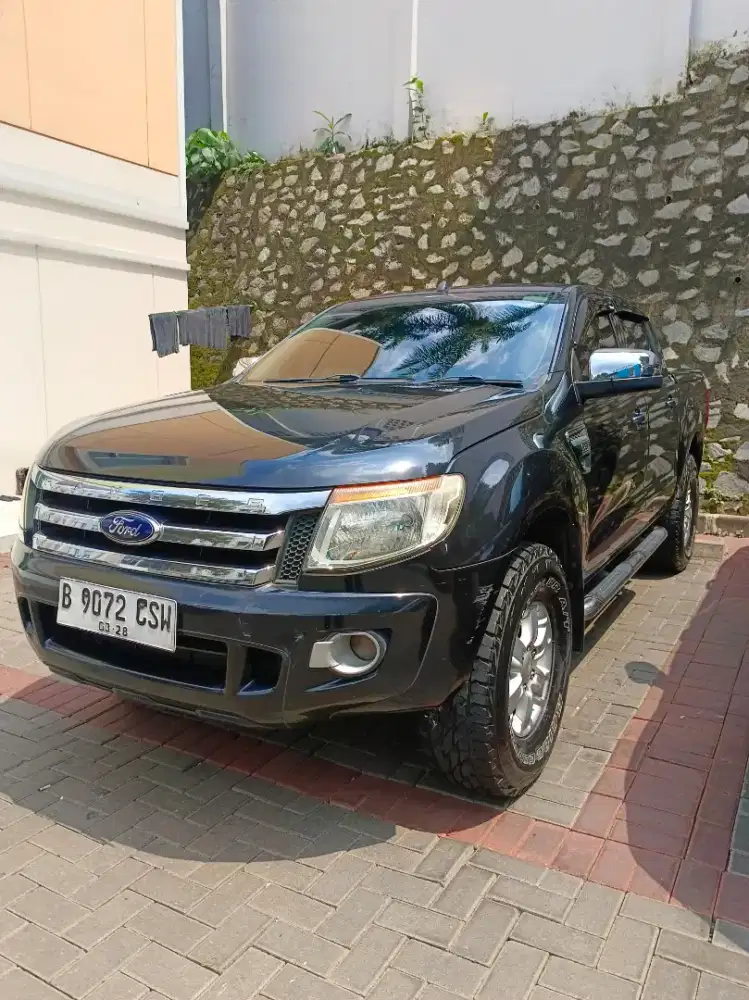 Ford Ranger XLT 4x2 M/T 2012/2013