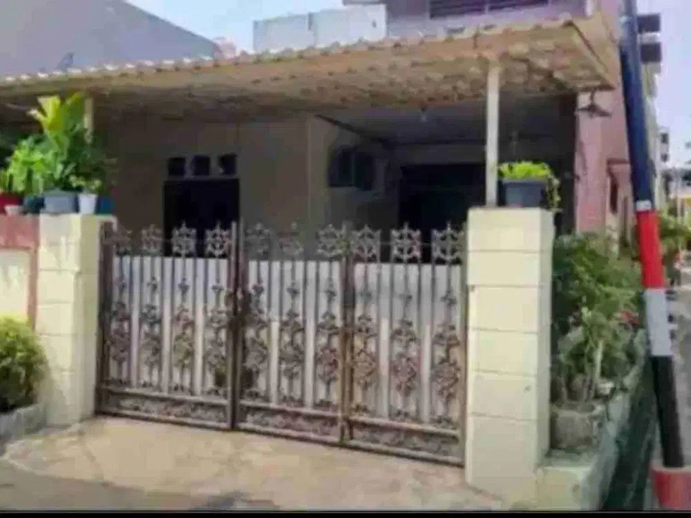 RUMAH Cakep & luas di ANEKA ELOK PENGGILINGAN