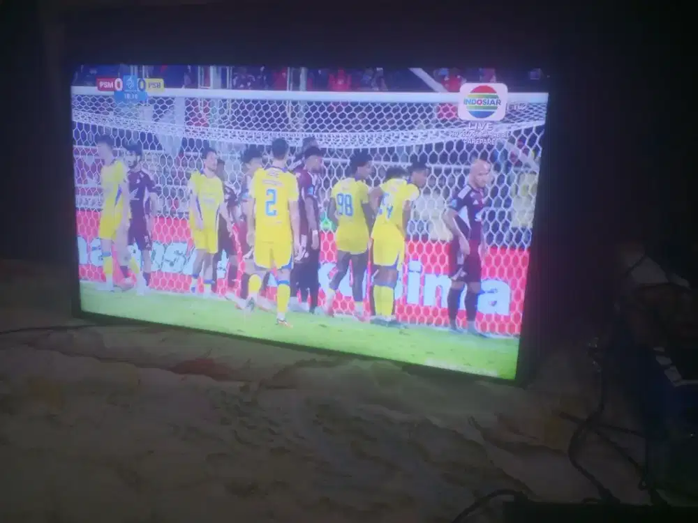 Tv led merk Philips 32 inch Seken + setopbox Digital