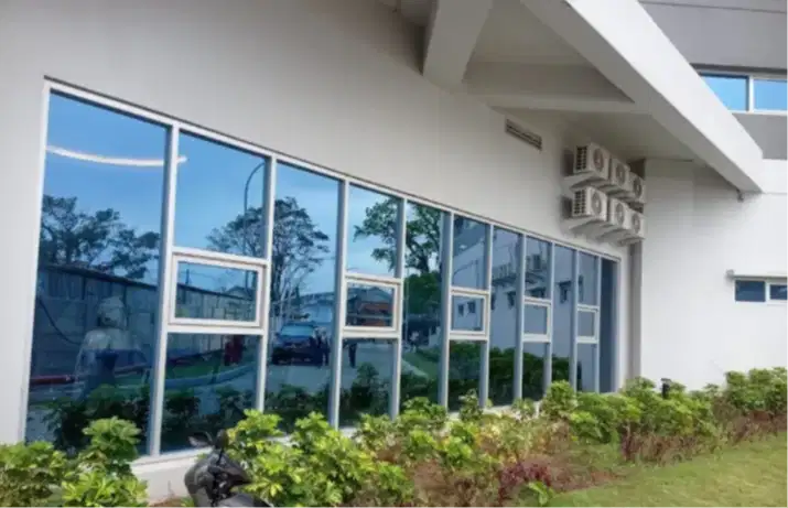 Sedia Kaca film rumah jasa pasang kacafilm sedia kaca film gelap hitam