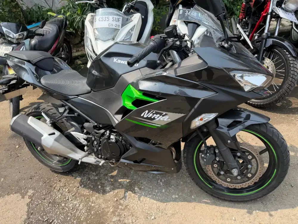 Jual cepat kawasaki ninja 250 KM low 100 perak