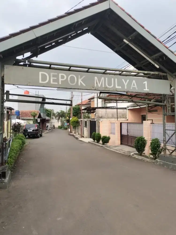 DISEWAKAN RUMAH LUKS DI JALAN RAJAWALI, BEJI DEPOK