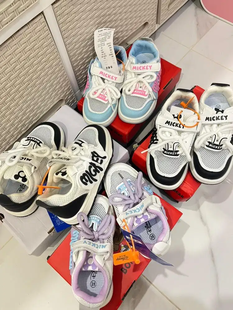 SEPATU ANAK DISNEY NEW